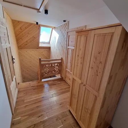 Pod Kasztanem بيت للعطل كوشتيليسكا